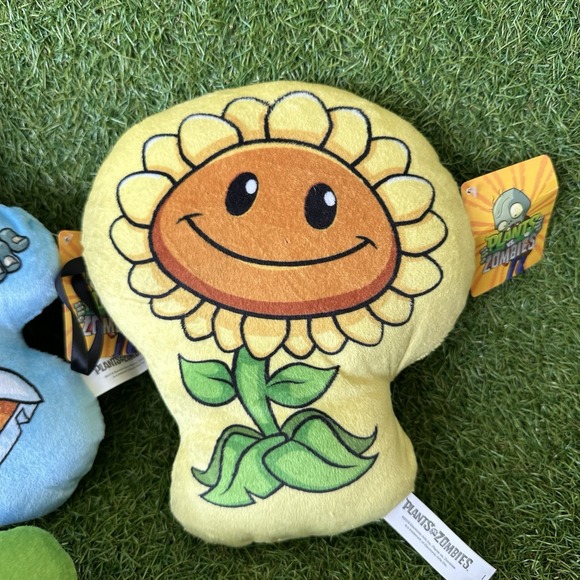 2016 Electronic Art's Sega Plants vs Zombies 12" Plush Lot Of 5 With Tags - Picture 7 of 12